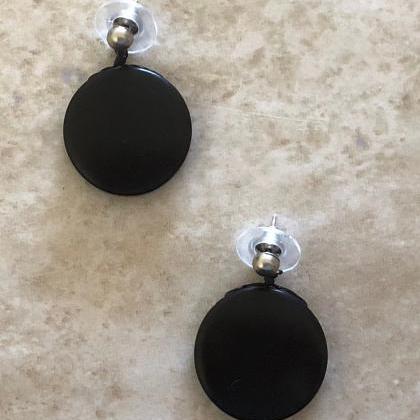 Black Necklace and Earrings, Round ..