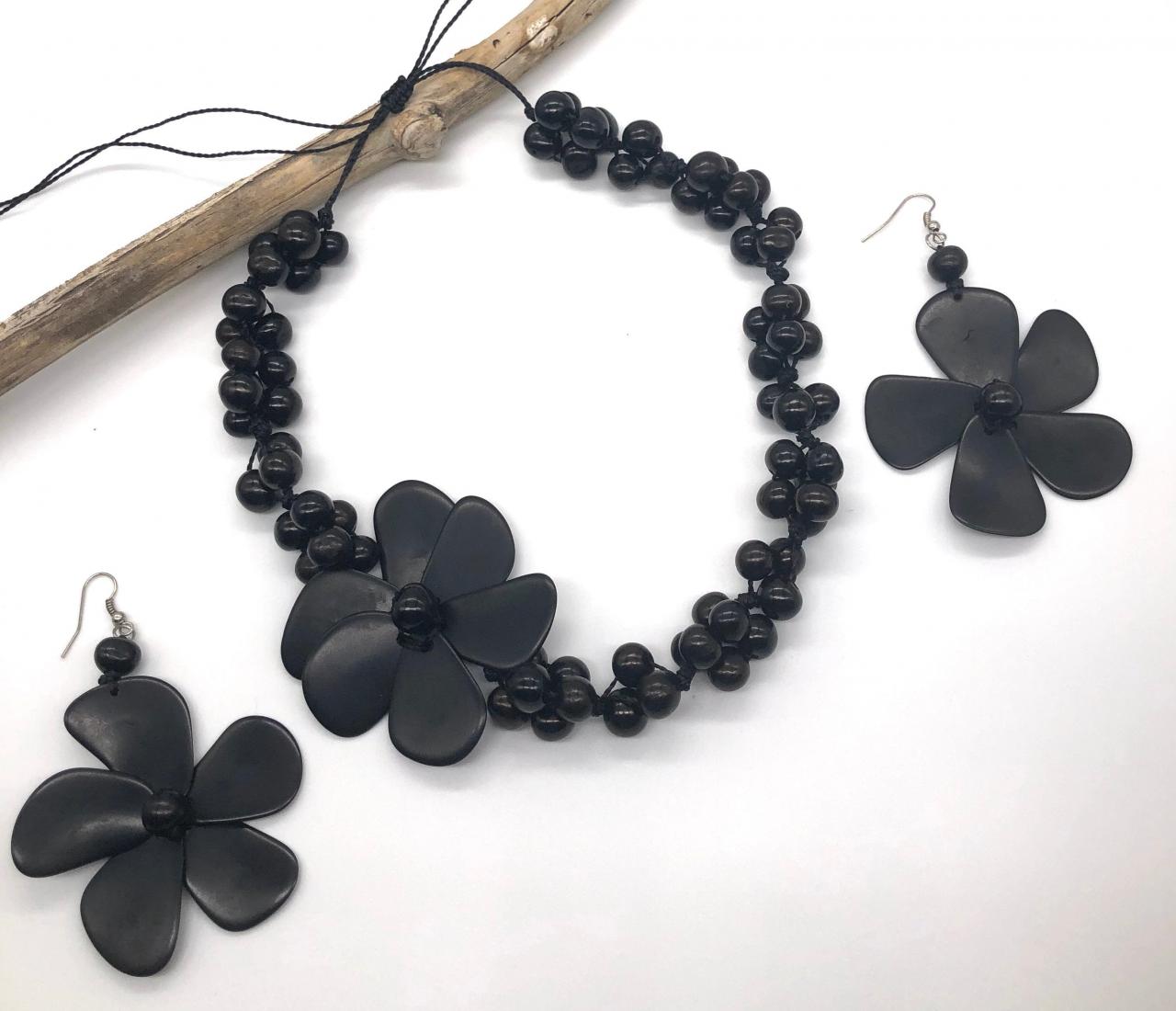 Black Tagua Necklace And Earrings, Acai Seeds Necklace, Summer Necklace, Vegan Necklace, Flower Necklace, Beach Necklace, Statement
