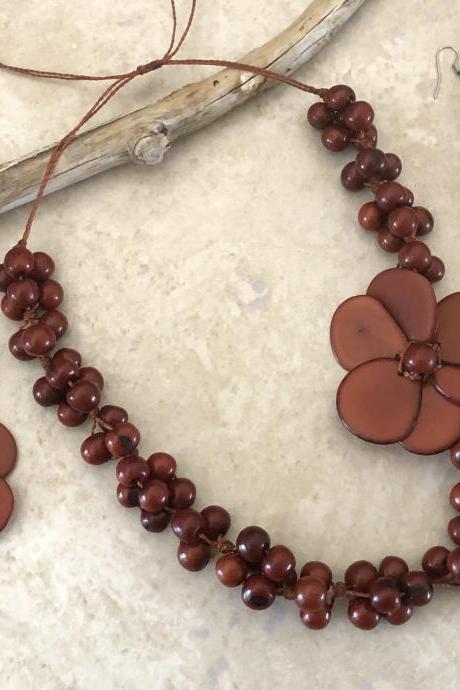 Brown Tagua Nut Necklace and Earrings, Acai Seeds Necklace, Statement Necklace, Summer Necklace, Vegan Necklace, Beach Necklace, Flower Neck